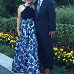 Eliza J size 6 formal gown